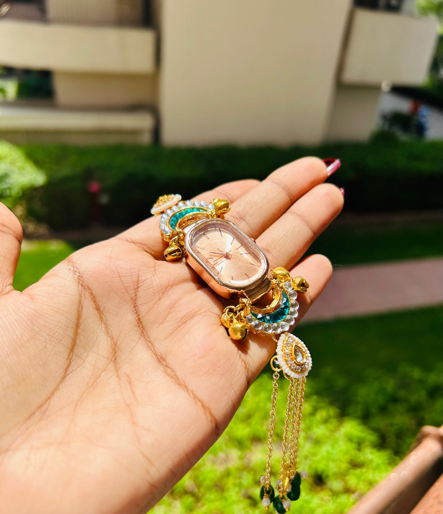 Mehreen Oval Green Timepiece