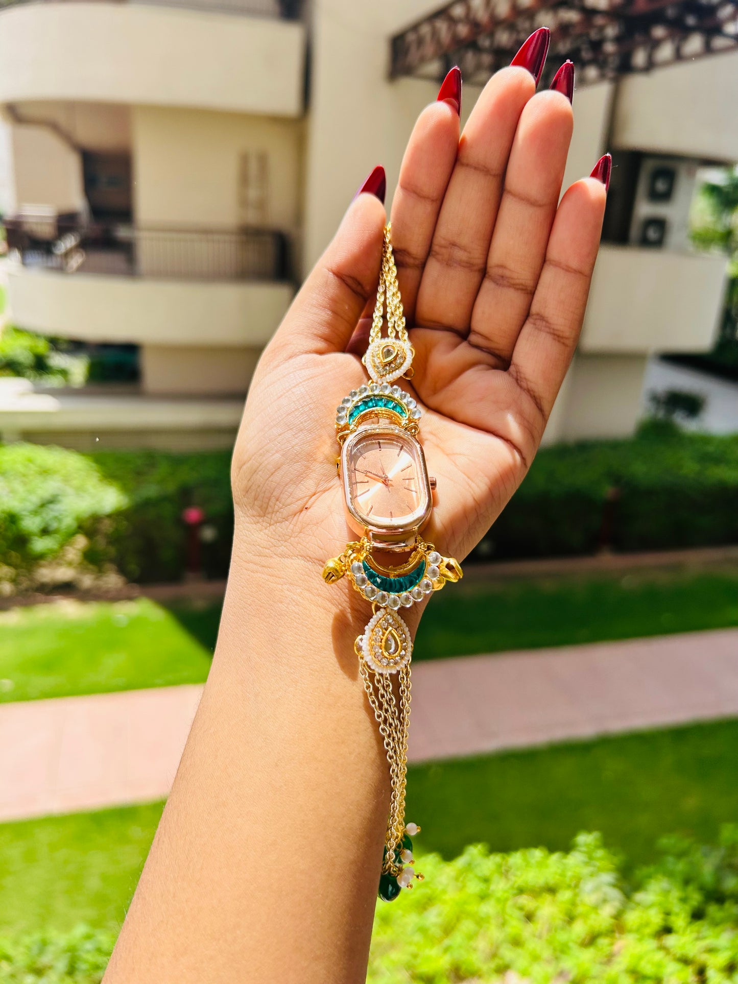 Mehreen Oval Green Timepiece