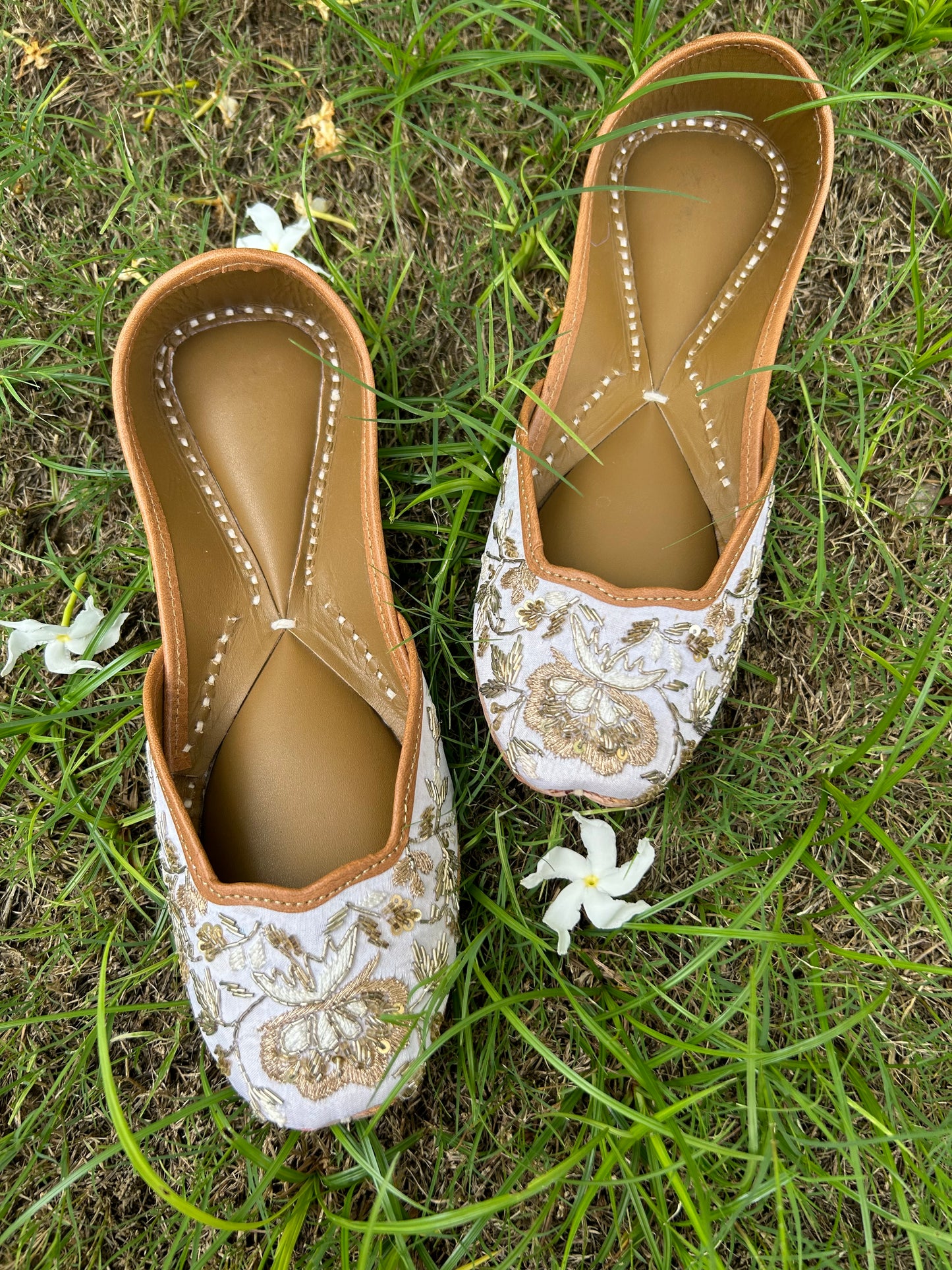 Snow-White
