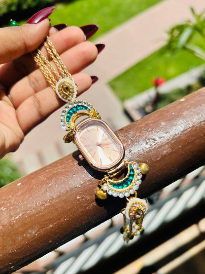 Mehreen Oval Green Timepiece