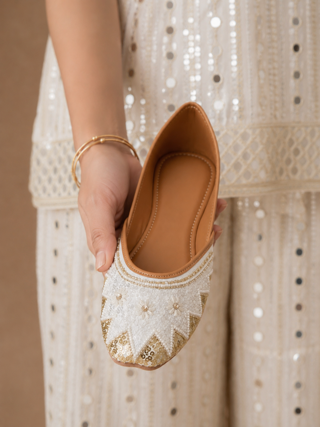 Glitteri White jutti