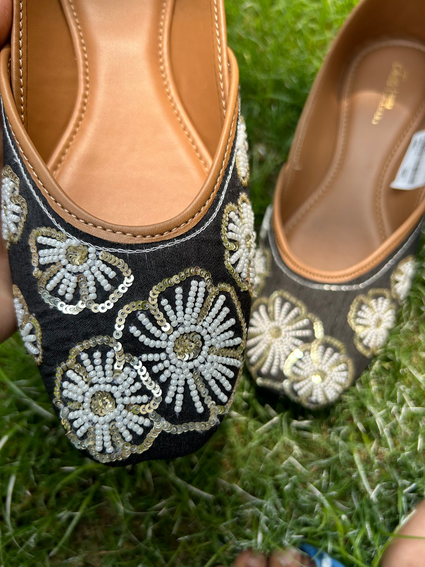 Dusky Jutti