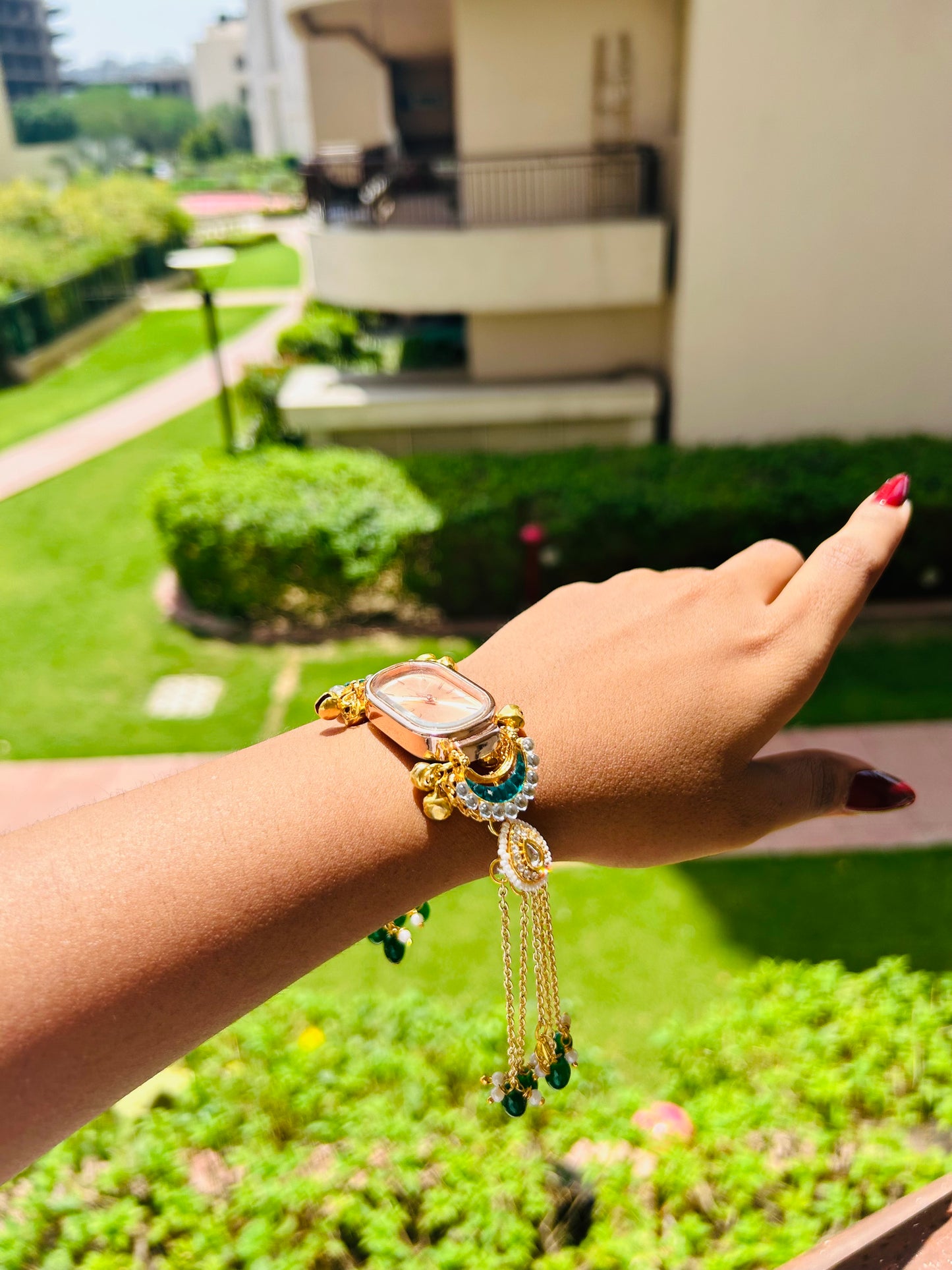 Mehreen Oval Green Timepiece